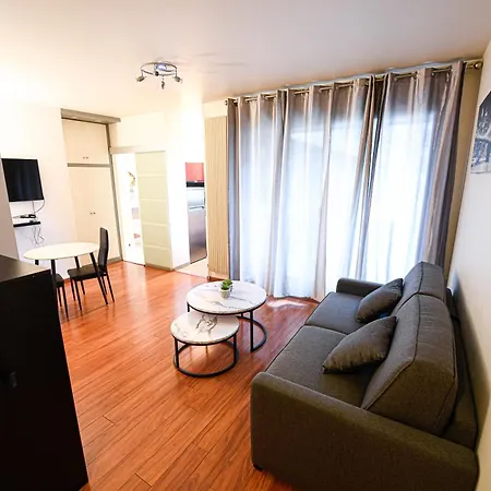 De Luxe Les Champs Elysees 2 * Paris