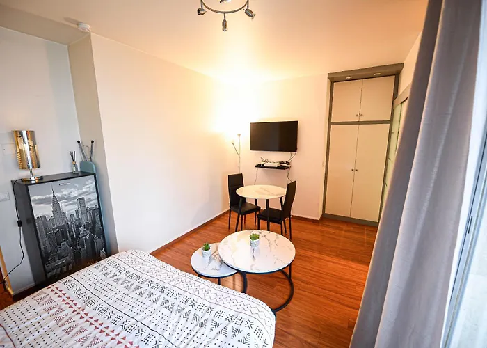 De Luxe Les Champs élysées 2